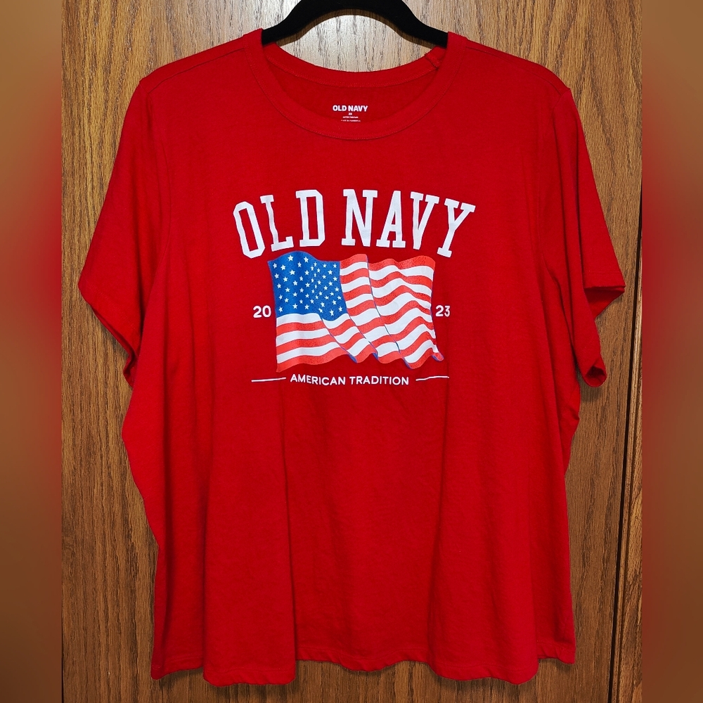Women's Old Navy Red Flag Tee Shirt Top, Size 2X